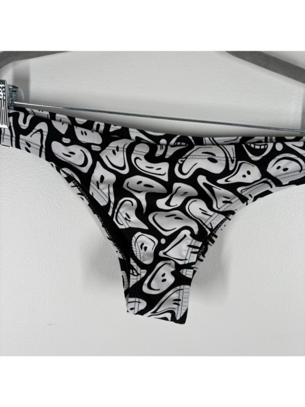 Nike Women XL Black White Multi Print Hydrastrong Cheeky Bikini Swim Bottom NWT - Picture 4 of 13